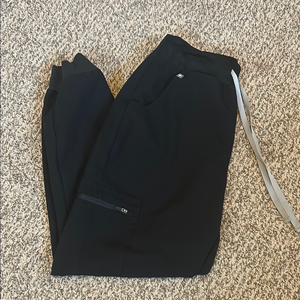 FIGS High Waisted Black Zamora Scrub Pants